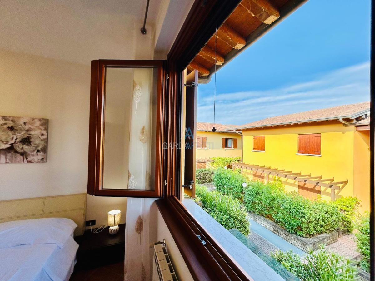 Artemide Apartment - A Soli 150M Dal Lago Di Garda Sirmione Exteriér fotografie