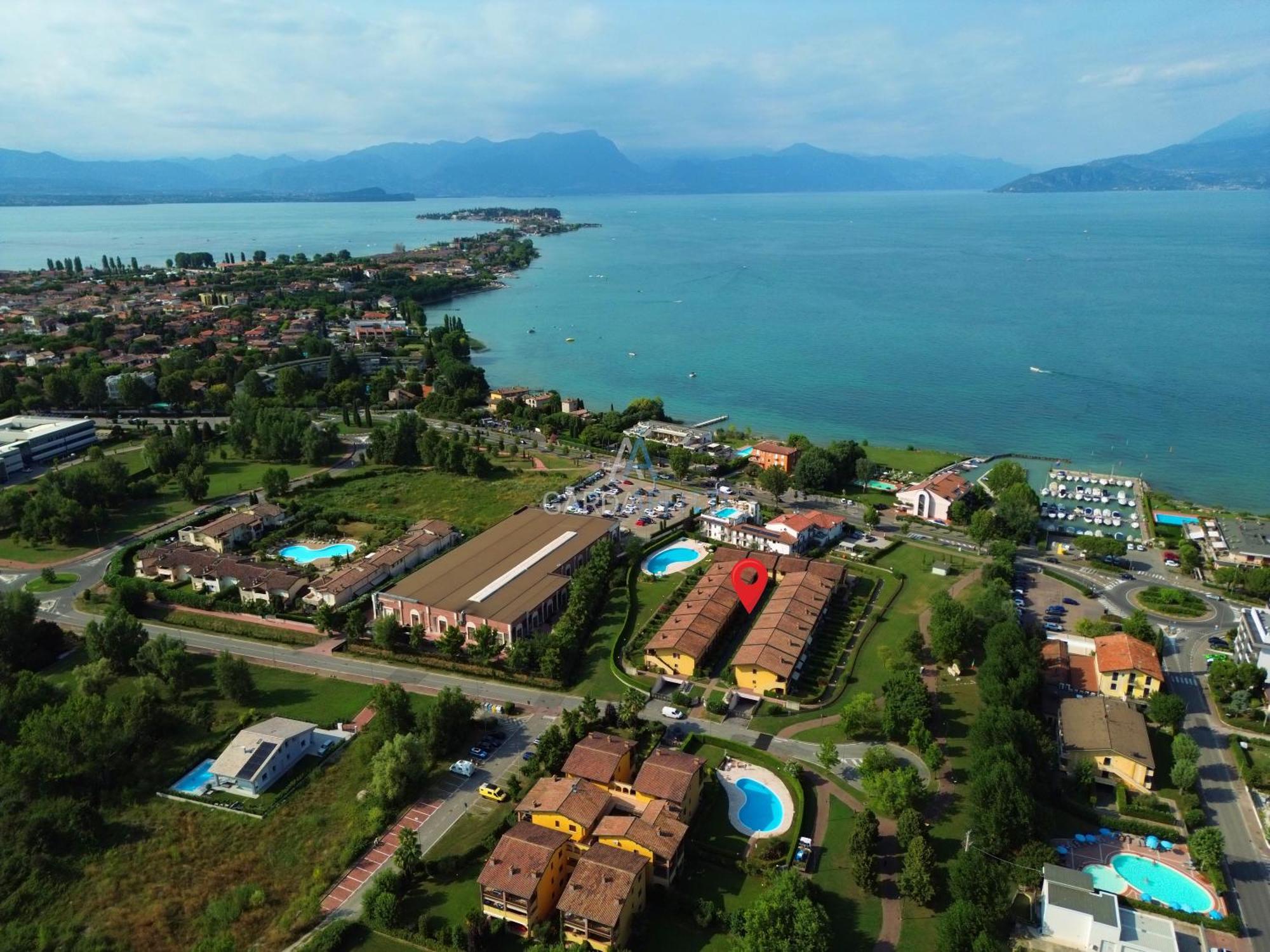 Artemide Apartment - A Soli 150M Dal Lago Di Garda Sirmione Exteriér fotografie